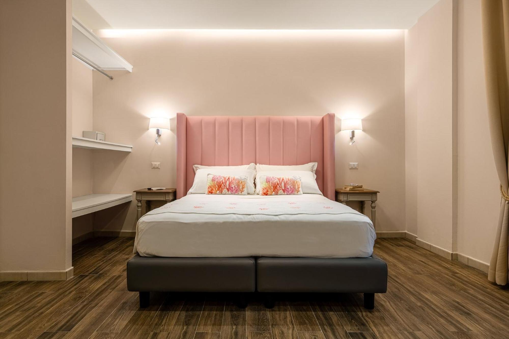 Onda Marina Suites Cagliari Bagian luar foto